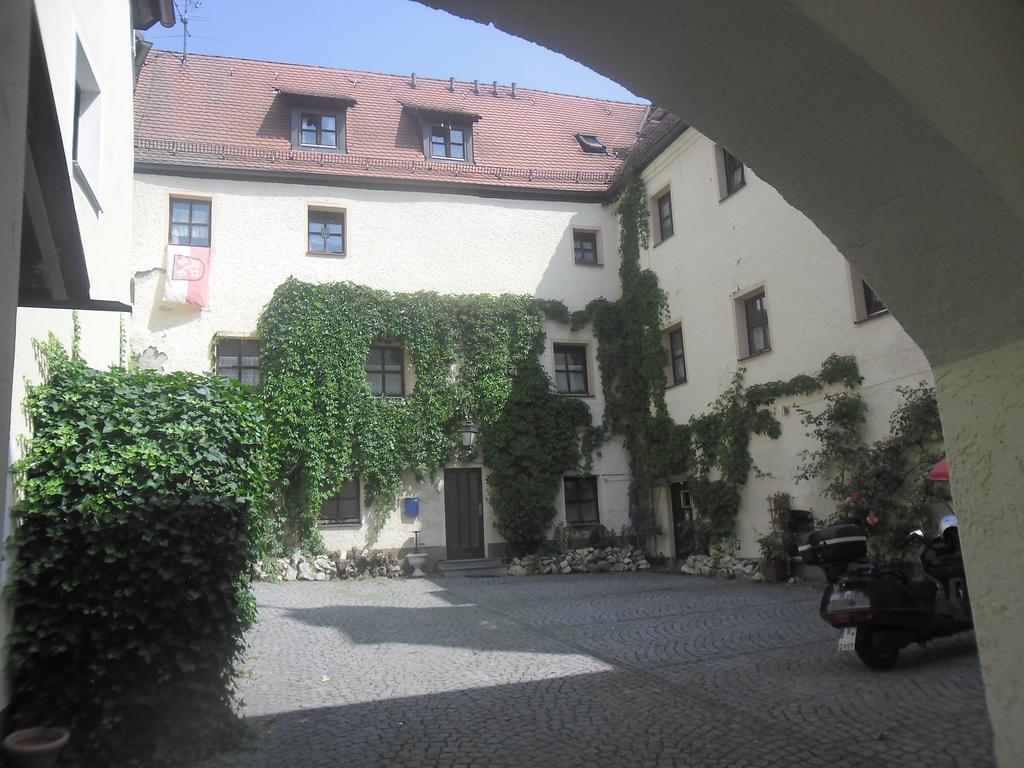 Schloss Weichs Zu Regensburg Mit 2Schlafzimmer Parkplatz Internet 75Qm Zentrum Dış mekan fotoğraf